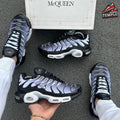 NIKE TN NEGRA BLANCA