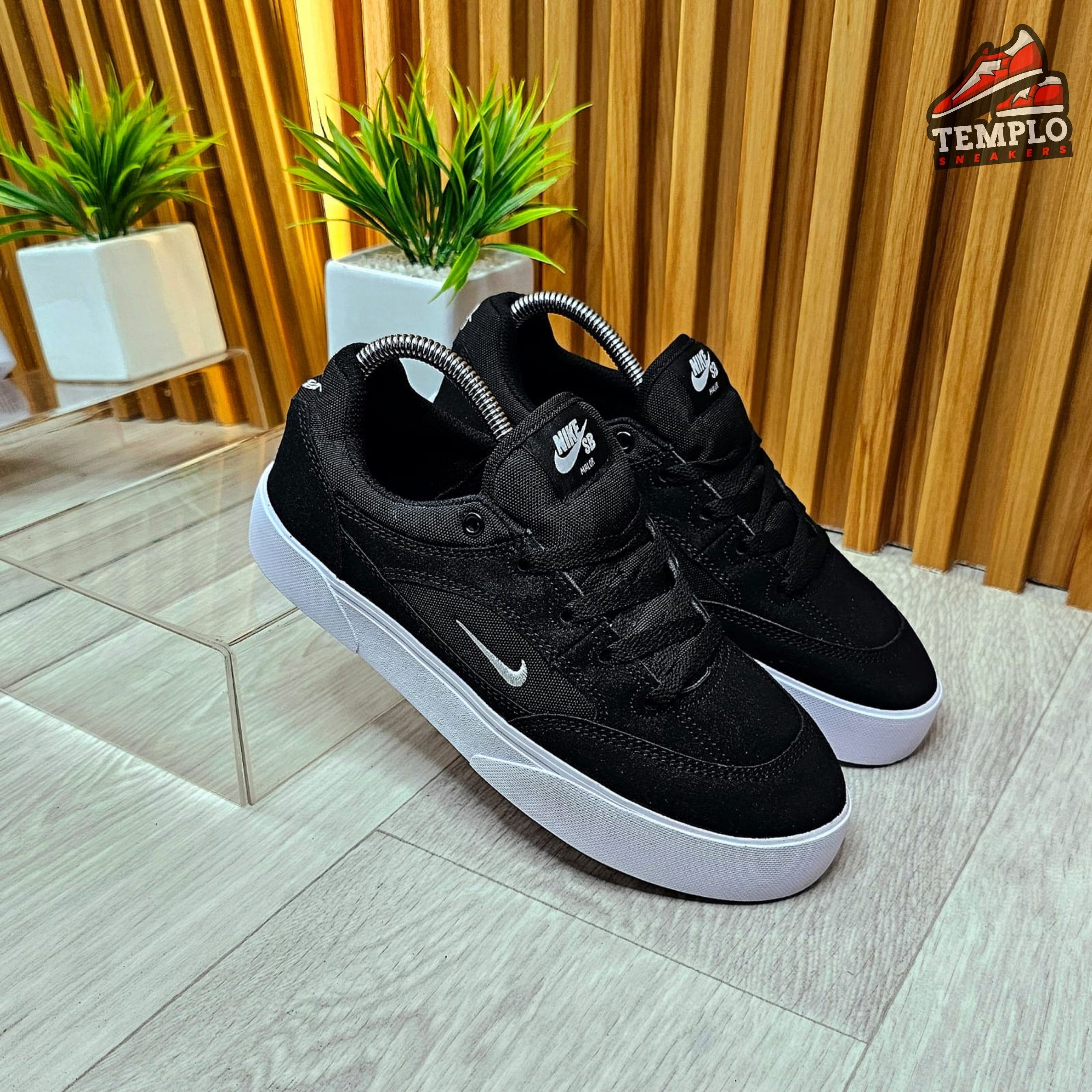 NIKE SB MALOR NEGRO BLANCA