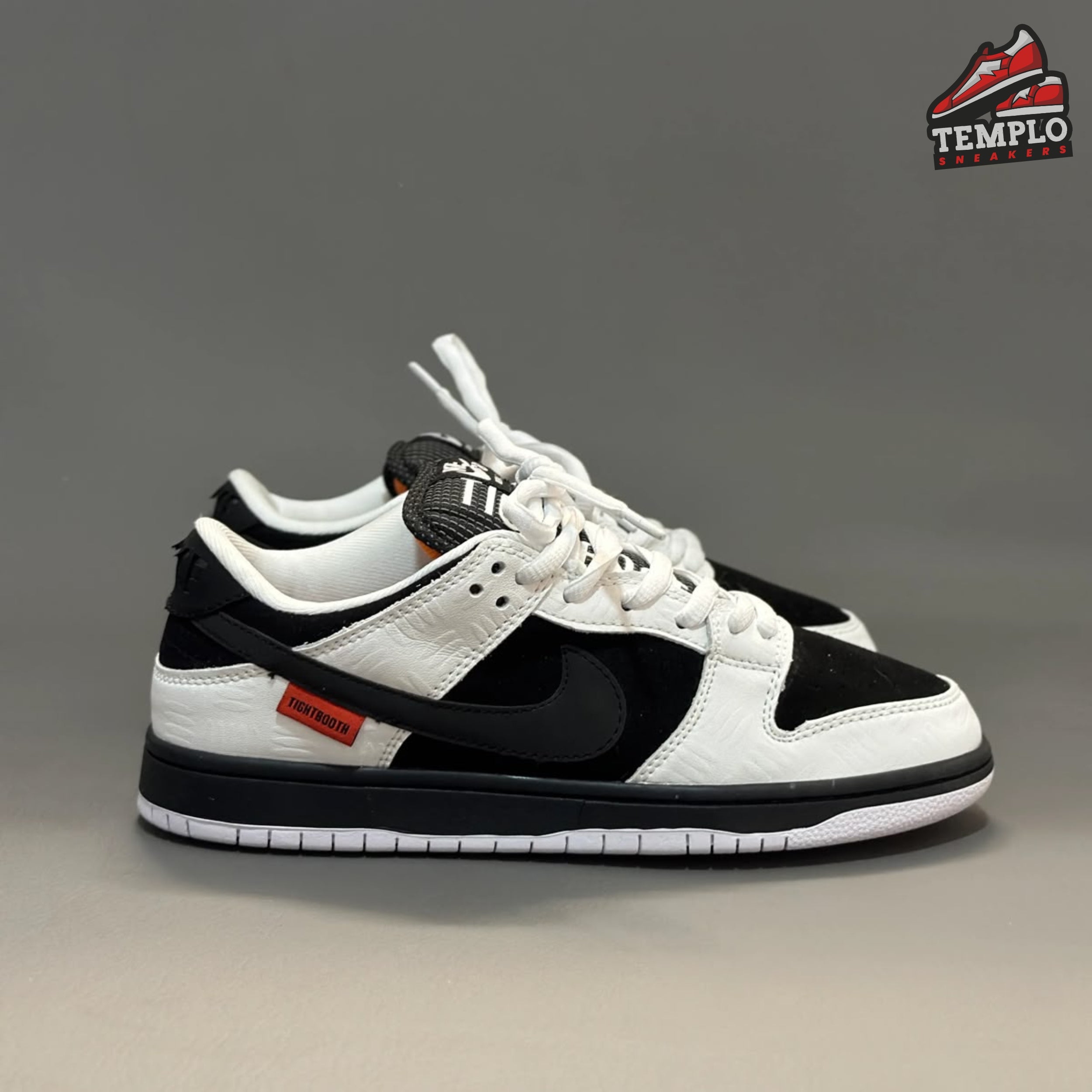 NIKE SB DUNK LITGHBOOTH
