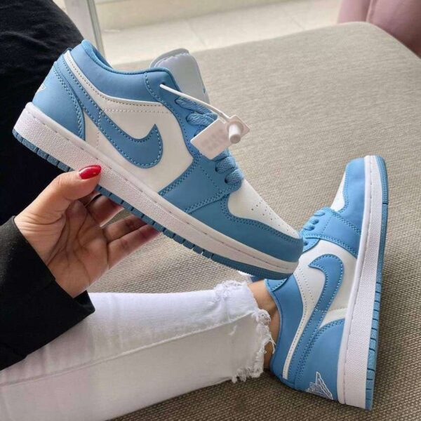 RETRO 1 LOW BLANCA AZUL