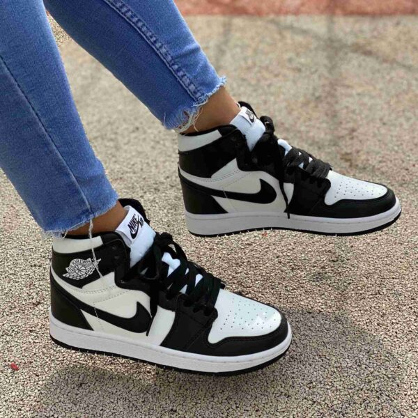 retro blanca negra RETRO 1 BLANCA NEGRA