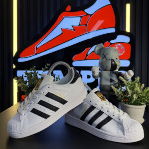 ADIDAS SUPERSTAR GATO
