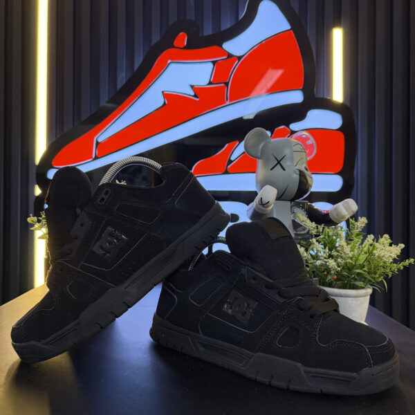 DC SHOES NEGRA