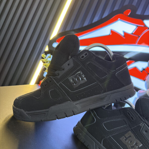 DC SHOES NEGRA