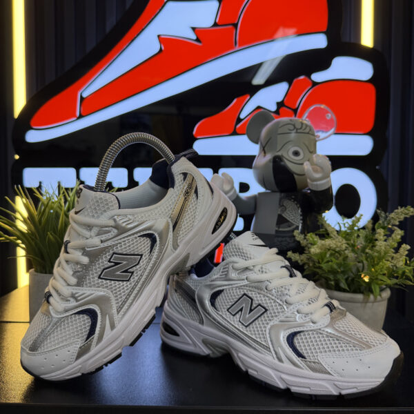 NEW BALANCE 530 BLANCA AZUL