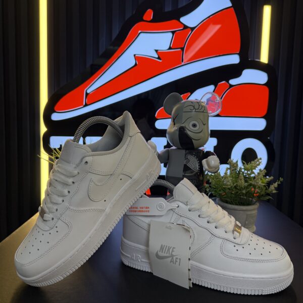 NIKE AF1 BLANCA CLASICA