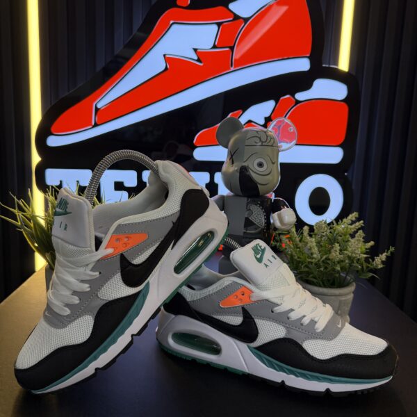 NIKE CORRELATE BLANCA VERDE