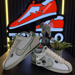 NIKE CORTEZ BLANCA VERDE