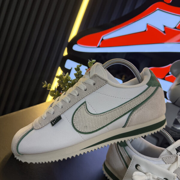 NIKE CORTEZ BLANCA VERDE