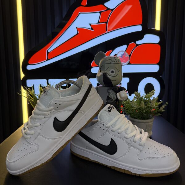NIKE SB BLANCA NEGRA