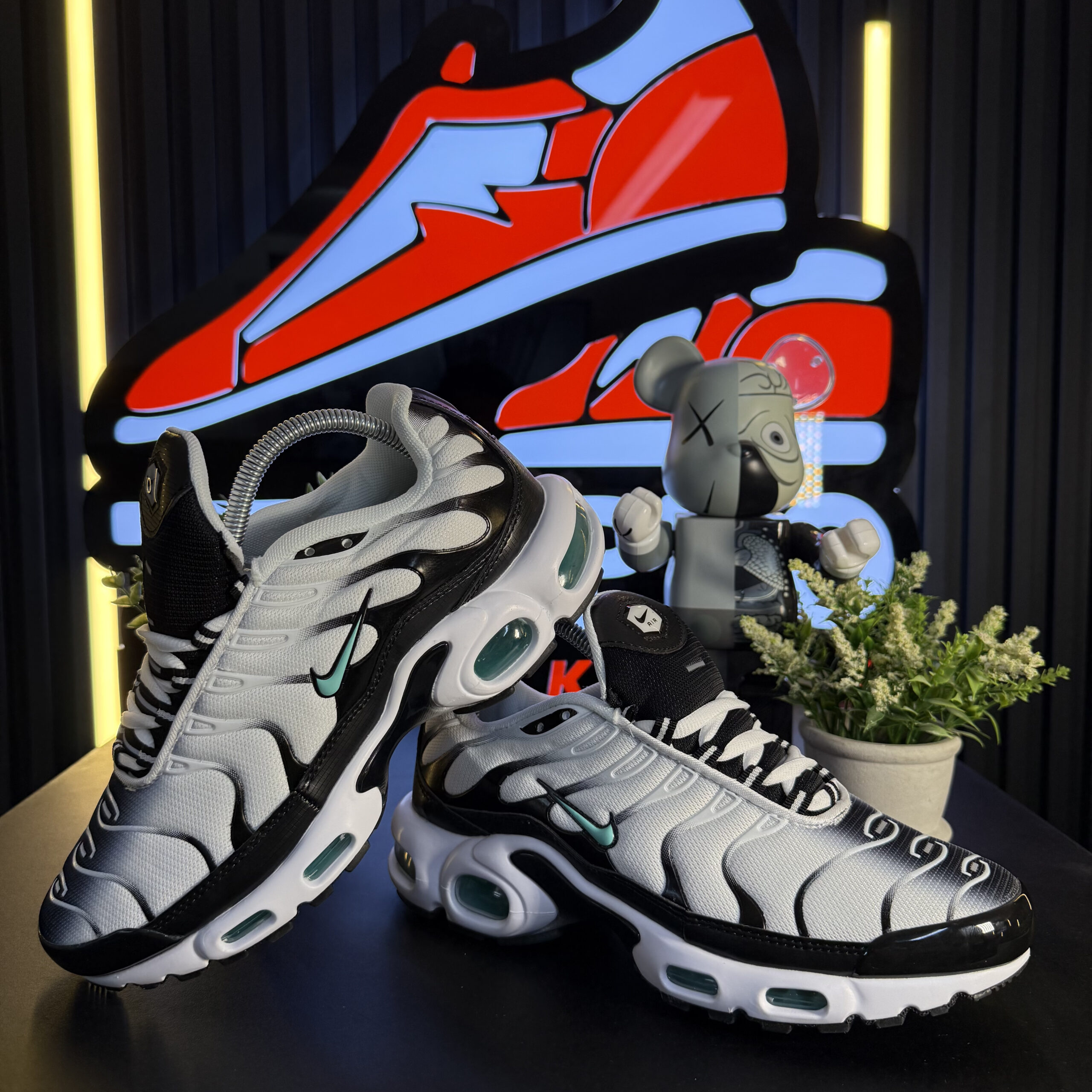 NIKE TN CLASSIC AZUL CIELO - shoopsneakers