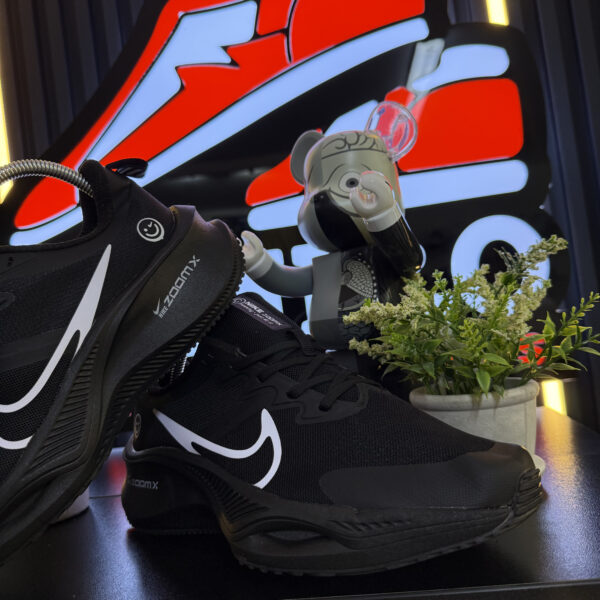 NIKE ZOOM CARITA NEGRA