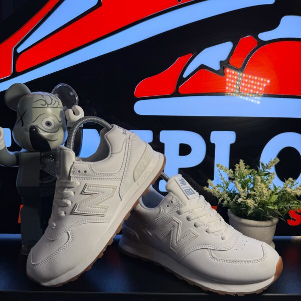 NEW BALANCE 574 BLANCA