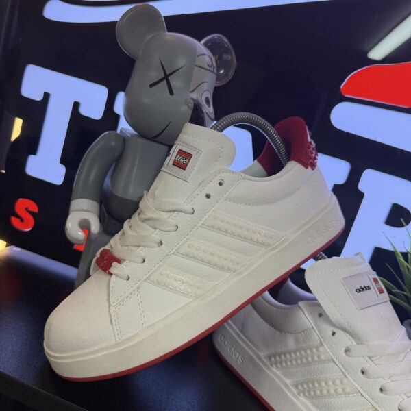 ADIDAS LEGO BLANCA ROJA