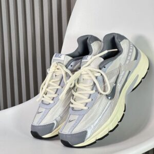 NIKE INITIATOR GRIS BEIGE