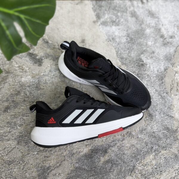 ADIDAS BOUNCE NEGRA ROJA HOMBRE ADIDAS BOUNCE NEGRA ROJA