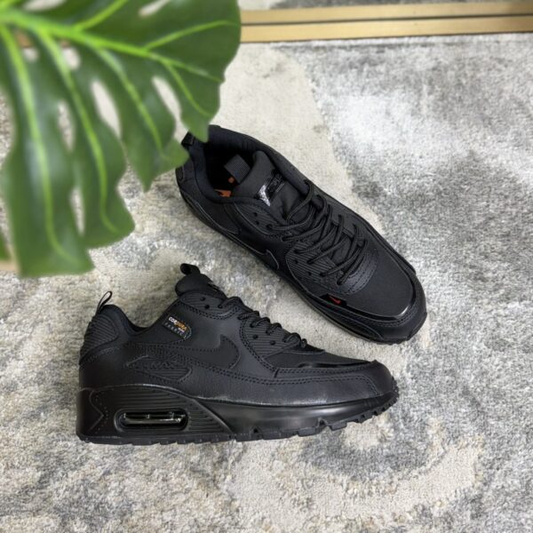 NIKE AIR MAX 90 NEGRA