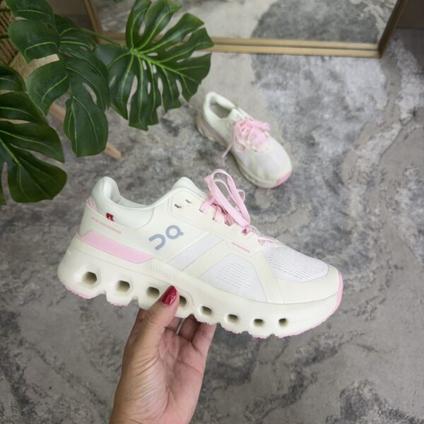 ON CLOUD RUNNING BIEGE ROSA