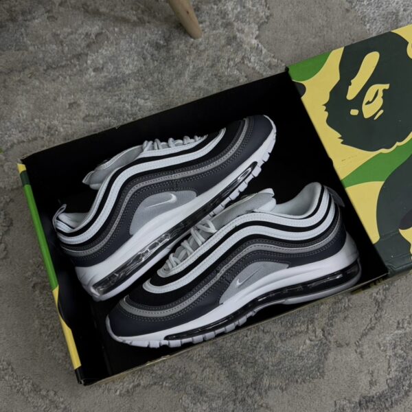 NIKE 2000 GRIS BLANCA NIKE 2000 GRIS BLANCA