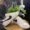 NIKE BLAZER BLANCA NEGRA